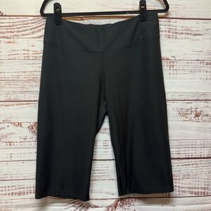 Nike Active Capri Leggings